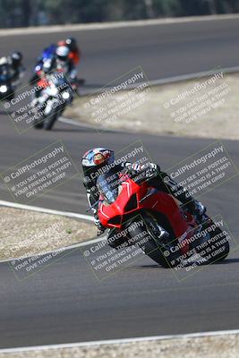 media/Sep-20-2025-TrackDaz (Sat) [[27f0cde673]]/B Group/1020am (Turn 3)/